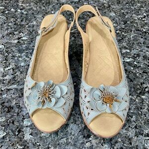 Patrizia Spring Step Doriday Blue Floral Slingback PeepToe Sandals Size 10.5